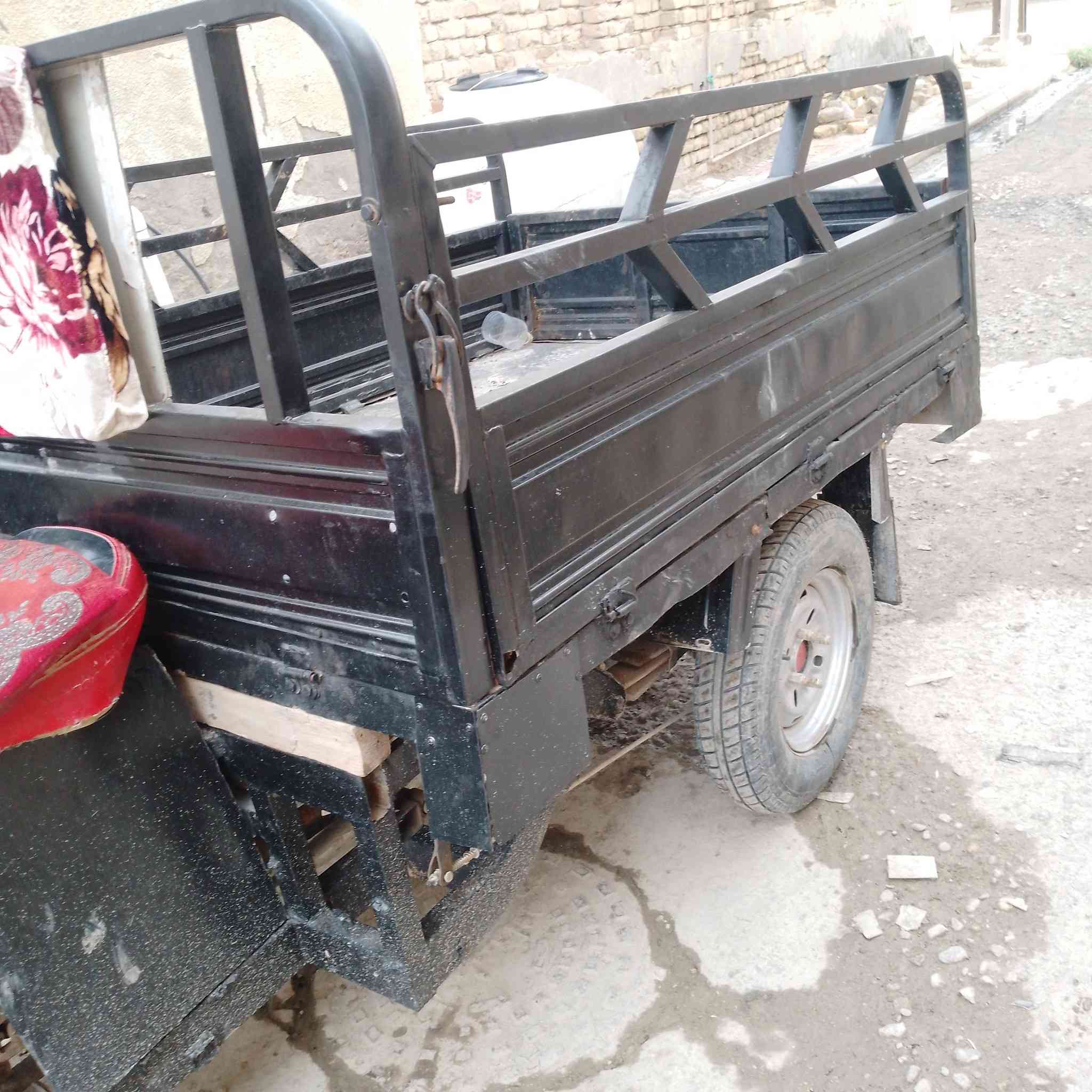 للبيع كلك سعره 650

***********
