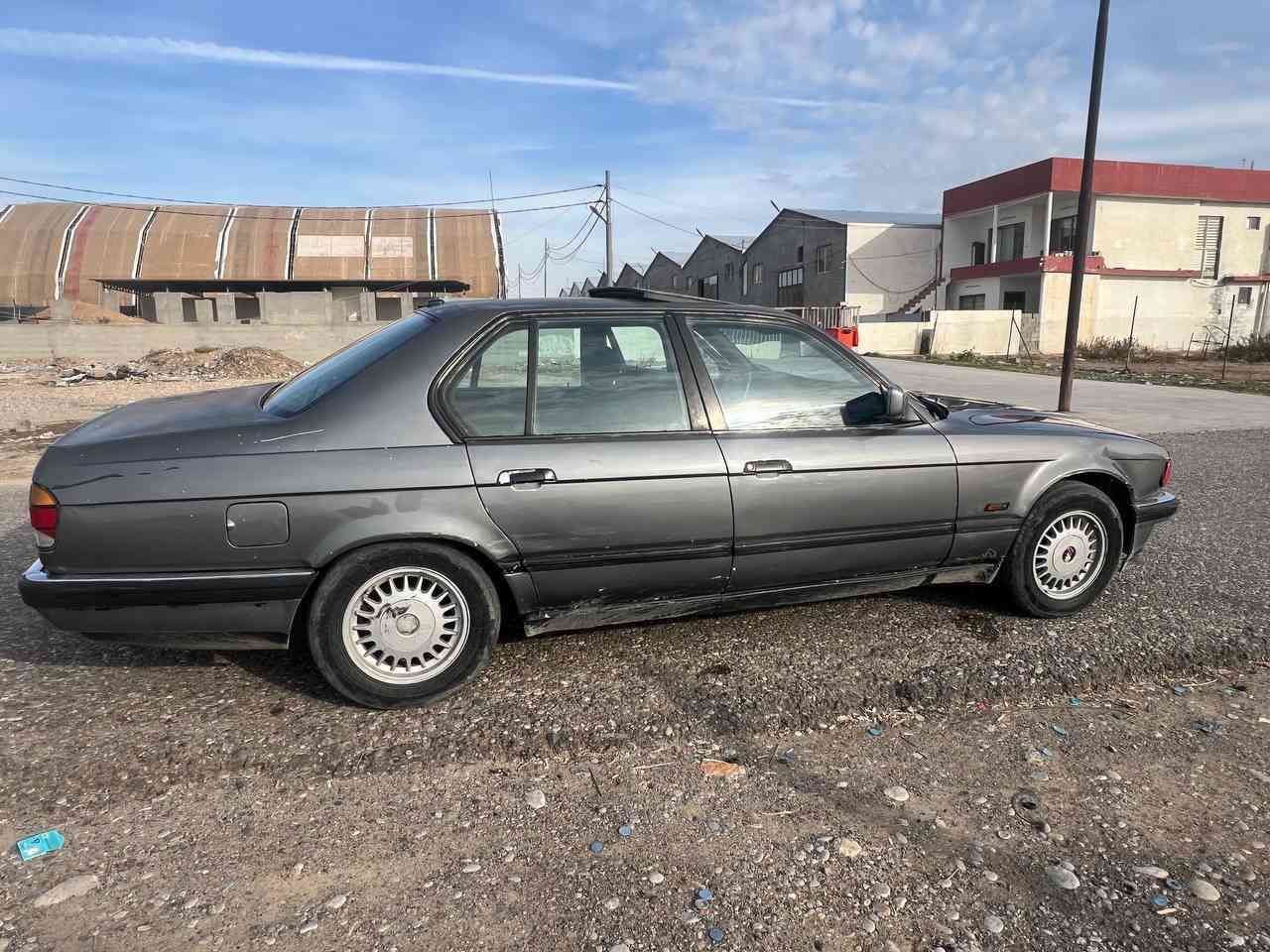 Bmw 730ia 1992
 تەبرید  سلایت جام کارەبا abs 
هەموو گیانی بەشەرت بێ دەعم و لێدراوی گێڕو مەکینە بەشەرت 
تۆماتیک 
ئاڕم پلاستیکی سلیمانی 
بەشەرتی ئەوەلیات ....
ژ.م *********** أربيل, العراق
