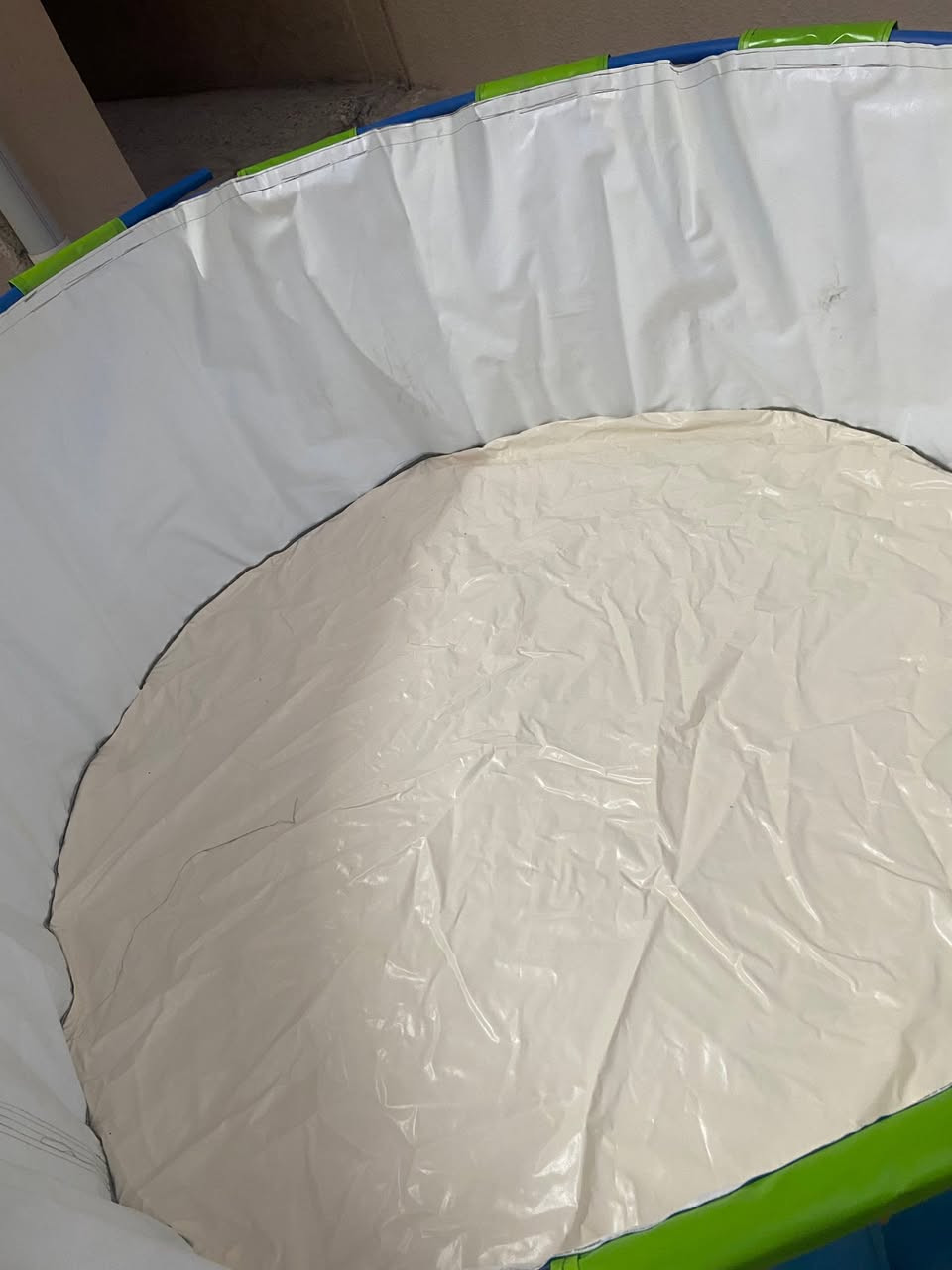 السلام عليكم 
مسبح جديد 
العرض 2m
الارتفاع 80cm

السعر 50 وبيه مجال 
ملاحظة : المسبح مستخدم مرة وحدة بس يعني تكدر تكول جديد

تواصل خاص.


**إذا كنت صاحب هذا الإعلان وتريد حذفه لأي سبب، رجاءا أرسل رسالة إلى الدعم الفني**