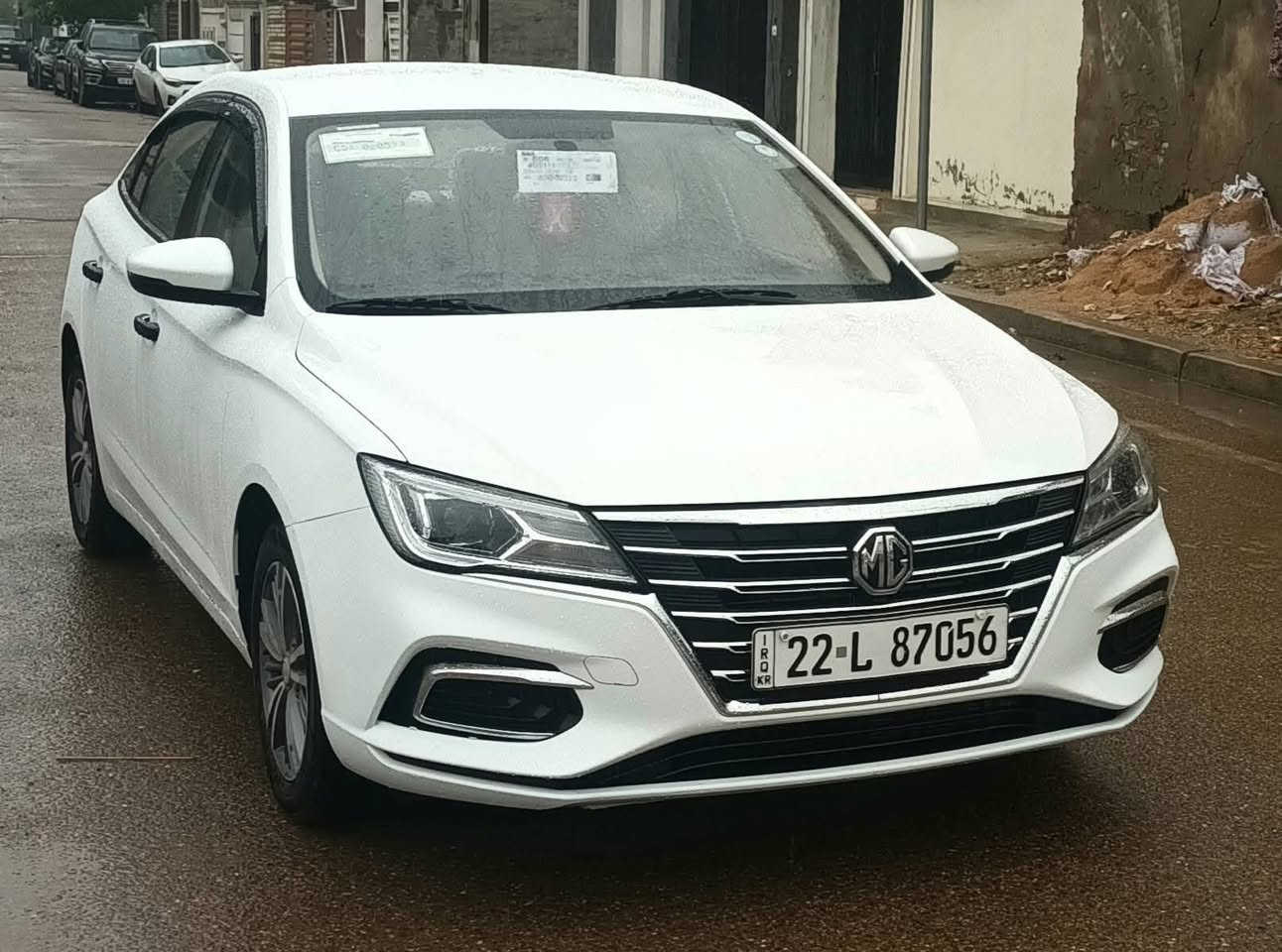 السلام عليكم MG5 للبيع موديل 2024 على وضع الوكاله 
ماشيه ٢٧ تريد وكالة تريد تحويل السعر 108 اوبيه مجال العنوان بغداد حي الجهاد شارع الشارقة 
الهاتف ***********
