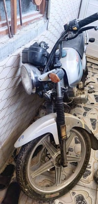 دايون عظم موديل 21  سنويه سعر مليون و100 حلوه ما مغسوله الدراجه متروكه...