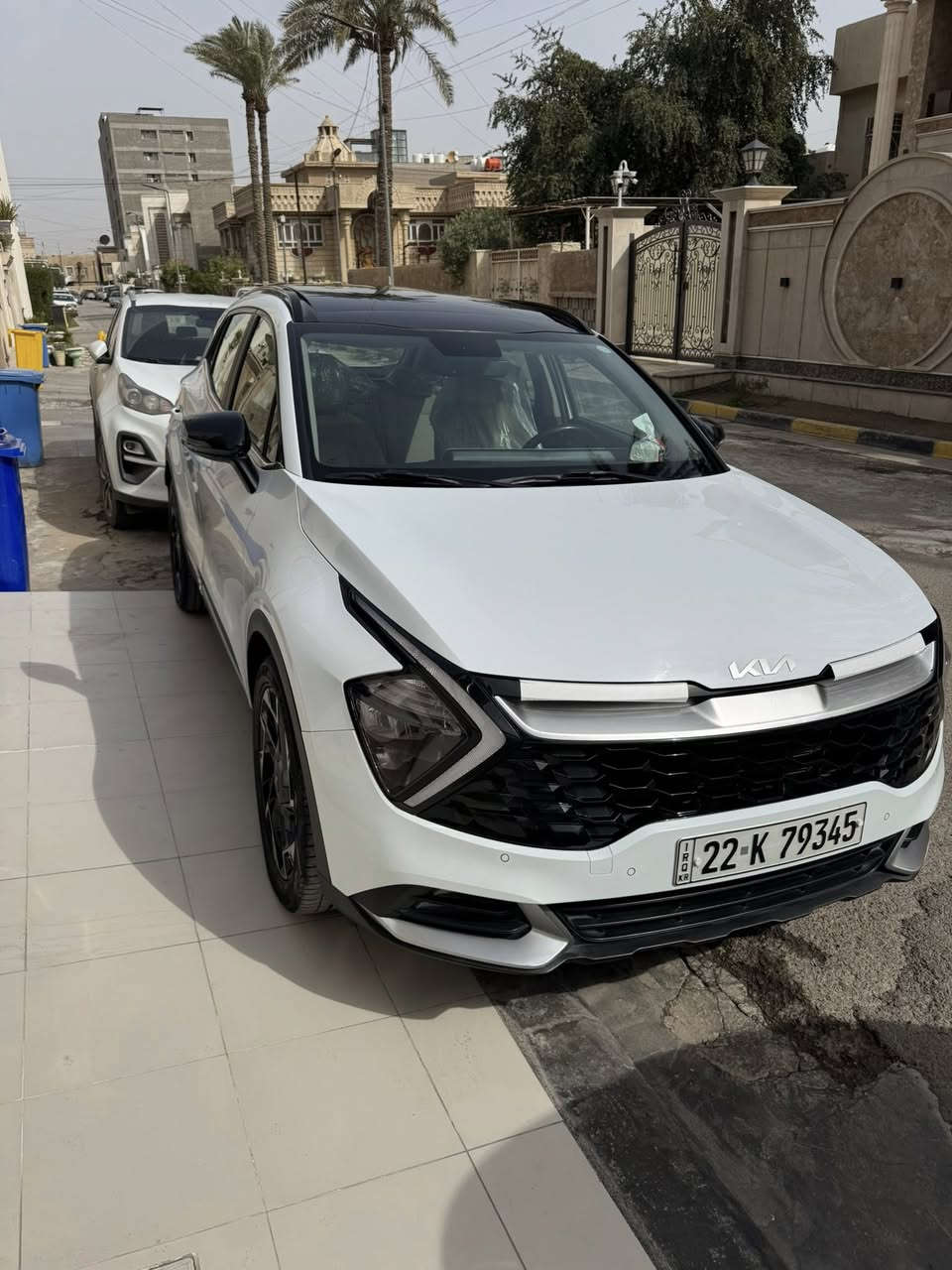 السلام عليكم
للبيع :كيه سبورتج  خليجي 
الموديل : 2023
ماشيه :42 الف 
السياره :مكفوله   
مري كهرباء 
انضمه قياده 4 (نورمل +سبورت +ايكو +سمارت)
(تشغيل عن بعد سقف بانوراما + بصمة تشغيل + ابواب + صندوق)
كرسي السايق كهرباء
حساسات امامي خلفي 
 شاشه +عداد دجتل 
كامره دواره 
بصمت ابواب 
ترحيب عند لاقتراب 
مثبت سرعه 
سايد بريك كهرباء 
ويل 19
تبريد قطعتين 
داخل بيجي 
محرك 2000 دوش 
شاحن واير لس 
الصابيح الماميه LED
المصابيح الخلفيه LED
شفتات ستيرن رياضي 
مانع انزلاق 
شاشه ابل كار بليل +جي بي اس 
انذار عند الاقتراب
اشاير بل مري 
السياره كلش نضيفه
‏العنوان بغداد زيونة 
السعر216 
للاتصال***********
