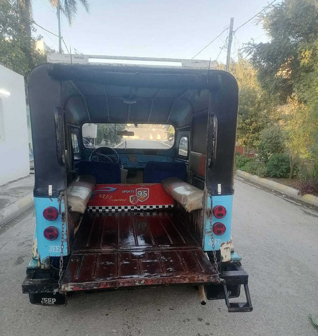 للبيع تحويره كامله مكينه وكير جدد مكاني صويره ب3250وبيه مجال ***********
