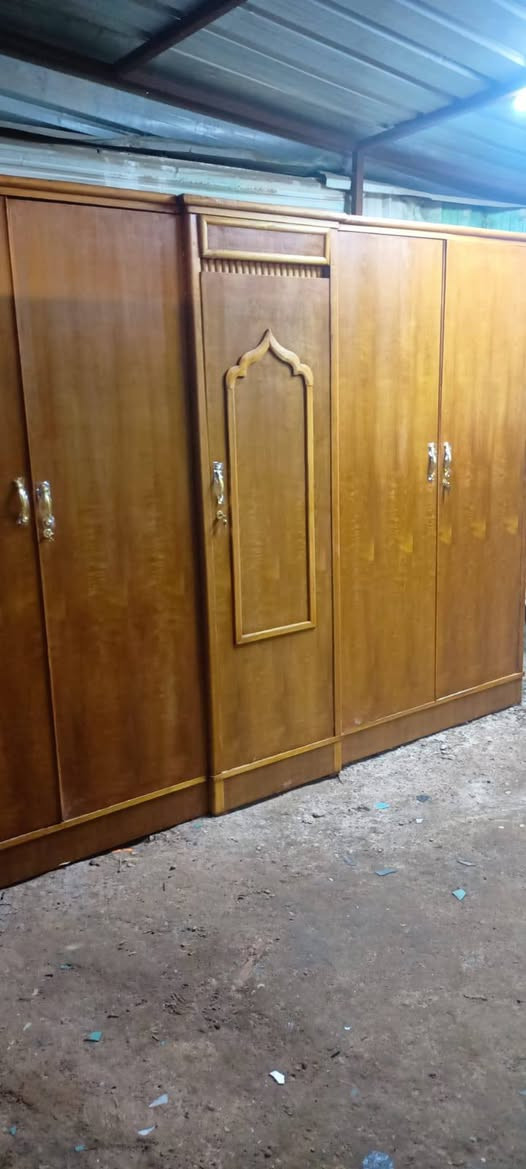 غرفه5باب شغل حله ثقيل 
نواعم دوشمه حديث 
المكان حي العسكري 
للاستفسار الاتصال***********
