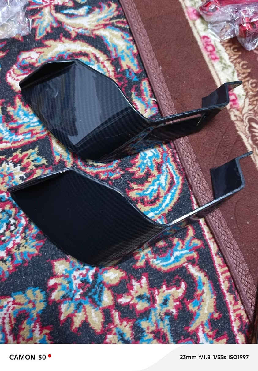 للبيع زعانف يرهمن للكاوسكي ول هونده ويهن لوسق بعدهن ما مشدودات 
***********
