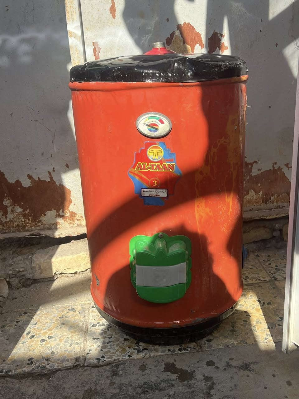 متاح. سخان. استخدام. قليل. حجم. اصغير. مكاني. ديوانيه.  ***********
