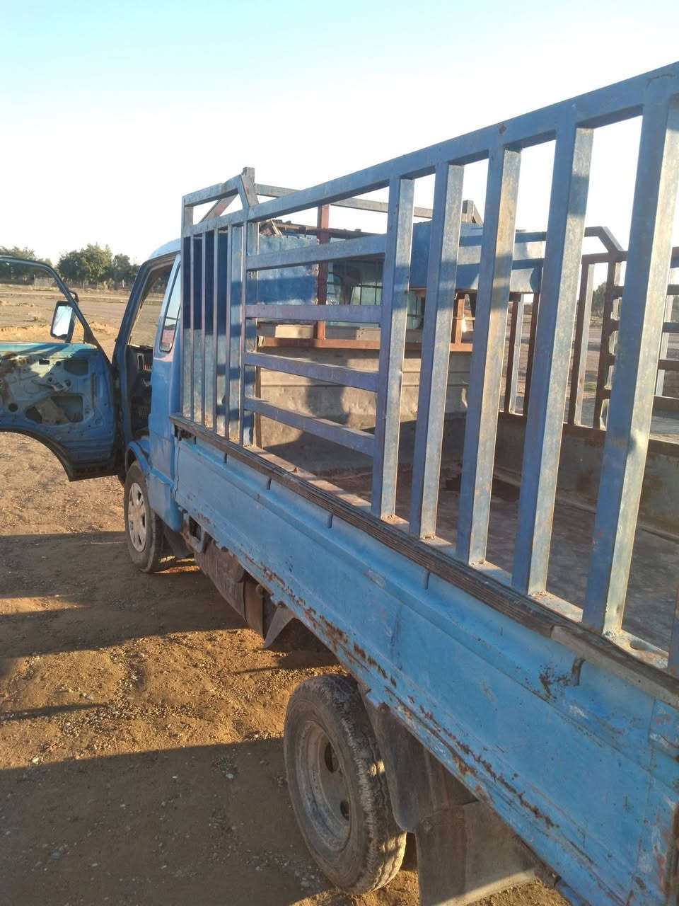 كيا بنكو ٩٣ ست جنكال رقم انكليزي لغاية ٣٠ بأسمنه ديالى ...السعر ٤٢ وبيها مجال الاتصال ***********
