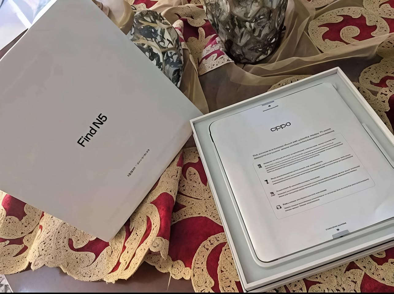 للبيع جهاز OPPO Find N5 5G نسخة عالمية
بحالة ممتازة جداً، استخدام خفيف ونظيف جداً، مع الكارتون وملحقاته.
رام 16 + 512 خزن 
صحة البطارية 100% 
 أنحف هاتف قابل للطي في العالم 
شاشة داخلية كبيرة وتجربة استخدام فاخرة 
كاميرات احترافية بالتعاون مع Hasselblad 
السعر 1450 الف
بغداد الحارثية 
***********
