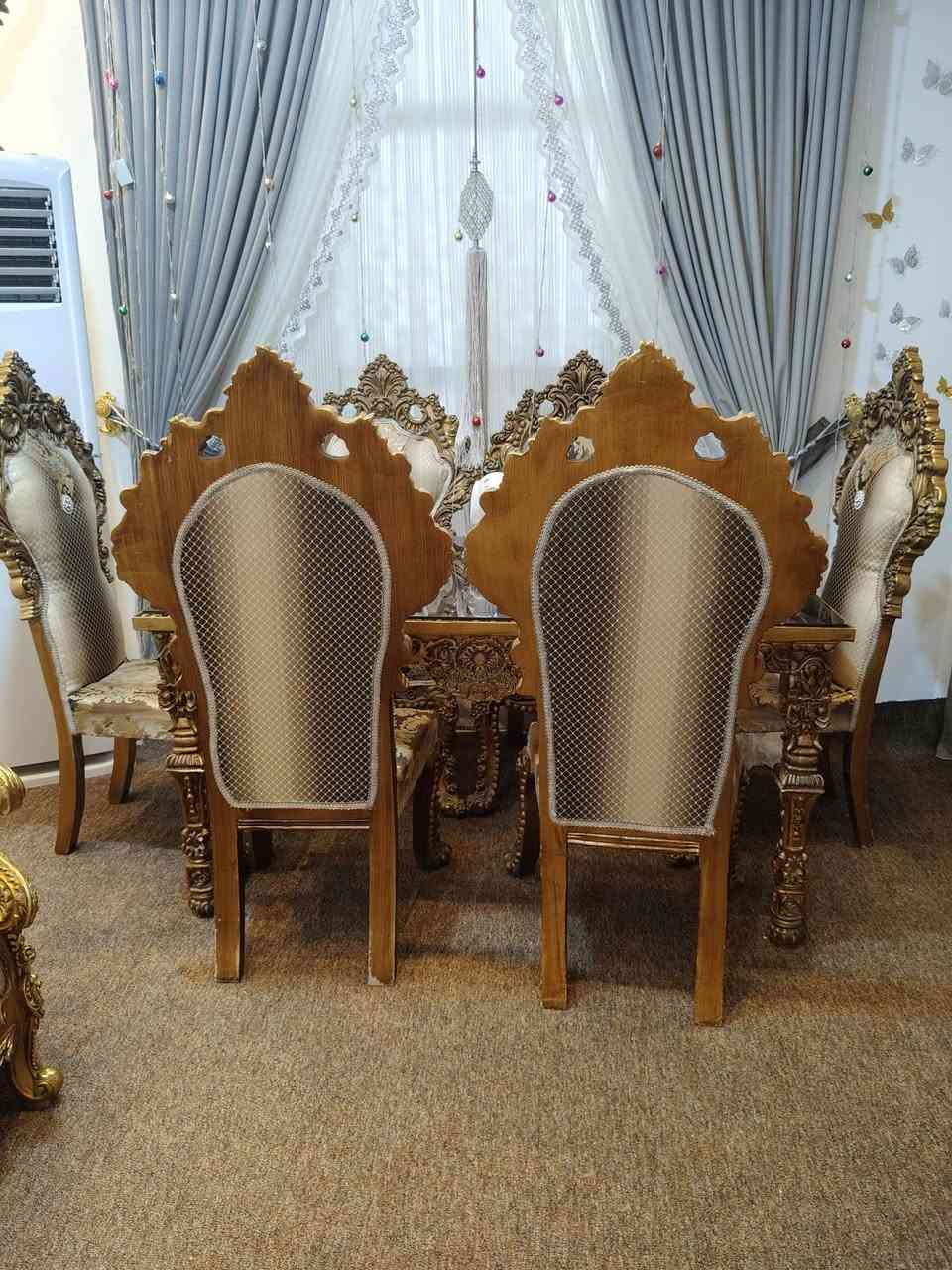 تخم ملكي عشرهومقاعد وميز طعام سيت نفس موديل مليون ونص  وبي مجال قليل


**إذا كنت صاحب هذا الإعلان وتريد حذفه لأي سبب، رجاءا أرسل رسالة إلى الدعم الفني**