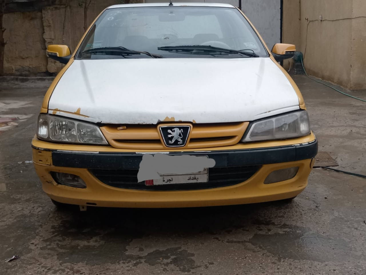 بيجو بارص 2013  رقم بغداد  سنويه مجدده 29 هيهه مصفره رقم انكليزي   مكينه كير   أو تبريد  نضيفات    مكفوله من تبديل او صبغ   لسعر  32 ورقه  مكان بغداد العبيدي لاستفسار ***********
