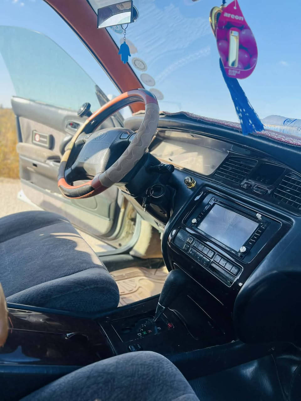 سلام عليكم كراون بطه منفصل موديل 1994 / مكفوله كفاله عامه سياره اصولي اصولي سياره نضيفه كلش السعر 55 وبيه مجال لطيبين وشراي بي خير ويدلل / اي ستفسار الرقم / ***********
