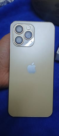 ايفون مقلد • للبيع • قابل تفاوض