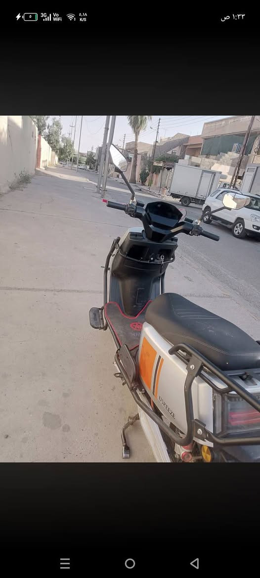 سلام عليكم دراجه شحن للبيع نضافه فول الدراجه تخبل ما بيه اي شي بس يراد تبديل تاير خلفي لءن تعبان سعر الدراجه 300 الف وبيه مجال لطبين عنواني بغداد العامريه اي استفسار بس على الرقم ***********
