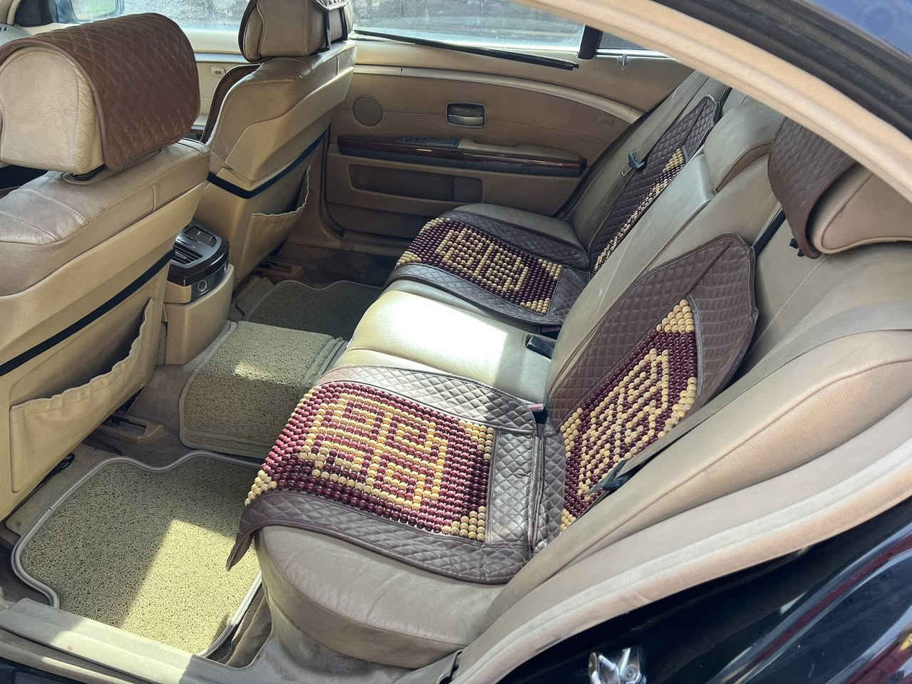 بيئم رئاسي اعلى فئه موديل ٢٠٠٦ تحويل ثاني يوم السياره تحتاج ادامه بسيطه سعرها ١١٥مكاني ناصريه ***********
