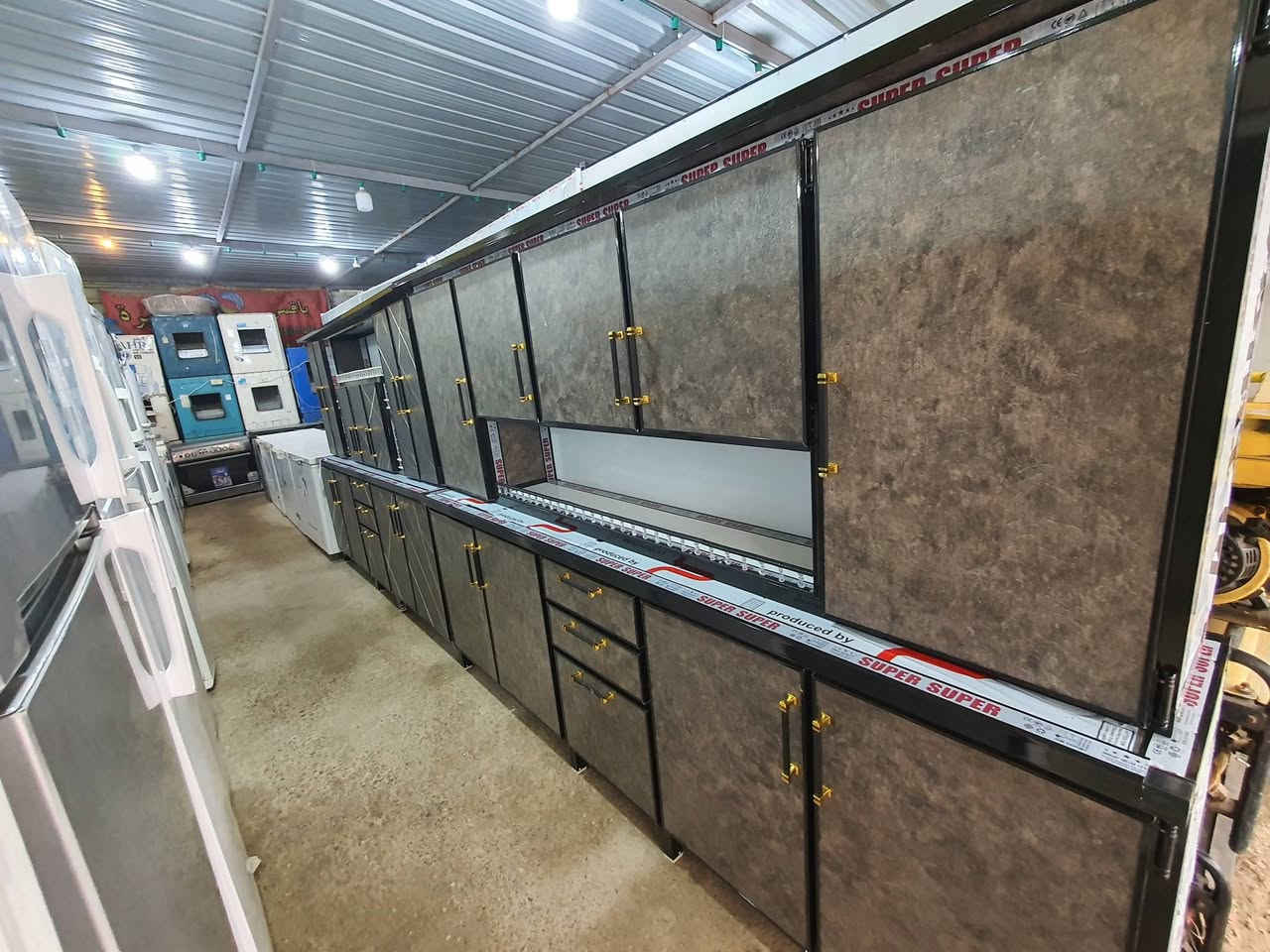 وصلت كاونترات جديد تسكام شغل درجة اولى كلها مبطن سندويج بنل سنك مرمر
متوفر 2.5 متر والمترين سنك 130 سم 

متوفر لدى مجمع الكرار 
#متوفر #كل ما يحتاجه المنزل   #اصلي باله

موقعنا الزبيدية شارع 20 مجمع الكرار 
للاثاث المنزلية المستخدمة
للاستفسار الاتصال 
***********
***********
