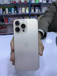 آيفون ١٦ برو ماكس • ٢٥٦ • بطاريه ٩٧