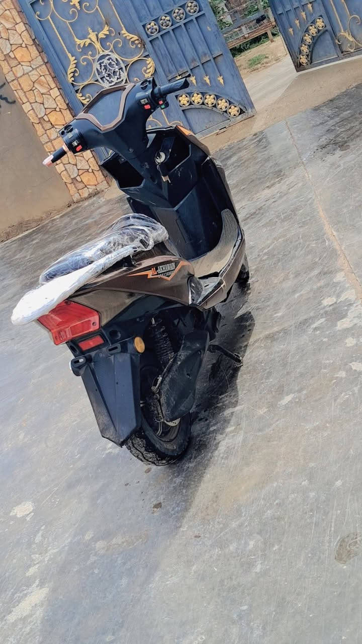 ماطور شحن للبيع بطاريات جديد على الفحص كهربائيات كلها شغاله السعر 450 وبي مجال والاستفسار على هذا الرقم 
*********** وبي واتساب
