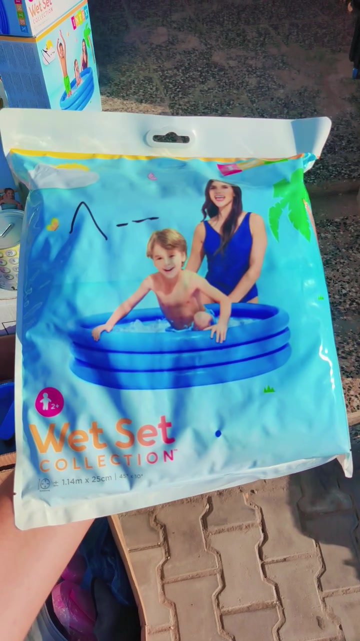 *🏊 مسابح اطفال INTEX الاصلية - للصيف 🏊*  
براند عالمي + متانة عالية + سعر مناسب

*الاحجام والاسعار:*
1.  *صغير 1.14م × 25سم* - للعمر 2+ 
2.  *وسط 1.22م × 25سم* - للعمر 3+ برسومات حيوانات
3.  *كبير 1.47م × 33سم* - 3 طبقات للعمر 4+

*المميزات:*
- خامة قوية تتحمل 
- سهلة النفخ والتفريغ
- تنطي للاطفال جو بحر بالبيت
- مناسبة للسطح والحديقة

*المكان:* الزعفرانية - شارع المعهد بين السدتين  
*المحل:* مصطفى منزلية  
*للتواصل:* ***********

الكمية محدودة والطلب عليها هواي بهالحر 🌞 
تعال شوفها بالمحل قبل ما تخلص
---
يتوفر خدمه توصيل داخل الزعفرانية
