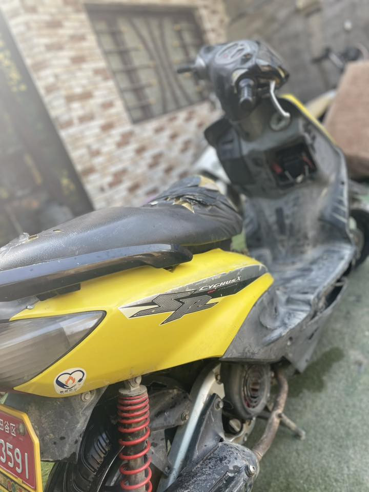 سلام عليكم سكنز نثيه دراجه بيها نقص كدام العين مبينات دراجه هندر بكل وكت حته الصبح ب200قفل بغداد الغزاليه ‭٠٧٧٦ ٥٧٣ ٨٣٧٣‬
