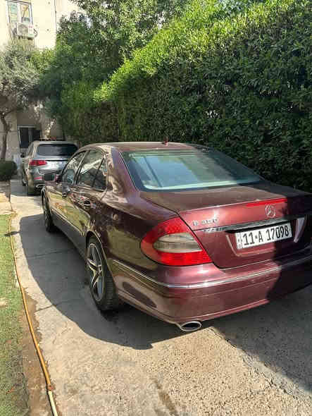 Mercedes-BenzE 350 2007

-------------------------------------
#السعر 145$ وبيه مجال بسيط
‏
#رقم الهاتف :*********** /واتساب متوفر 

#رقم السيارة : بغداد 

#مكان السيارة :  السيدية
------------------------------------
سلام عليكم 
للبيع او المراوس مرسيدس E350  موديل 2007 حجم 350 سيارة وارد امريكي مكفولة من ضربة صبغ 3قطع لون ماروني   ماشية 170 الف 
تفاصيل👇🏼👇🏼
1_ بصمة⁩   
2_محرك 6 سلندر  + كير مكفولات   ⁦⚔️⁩
3_تبريد قطعتين  ⁦❄️⁩
4_كروز سرعة🔒 
5_مراية داخلية+جانبة عاكسة ⁦🔍
6_تحكم ستيرن ⁦⚔️
7_ شاشة   🖥⁩
8_فتحة سقف  
9_مري شفط 
10_كشنات كهرباء+ خزن ذاكرة  ✨⁩
11_ لدات الداخلية  ⚔️⁩
12_ انارة ترحيب💡 ⁩
13_شاشة اعطال💬
14_ بردة كهرباء 
15_انظمة قيادة 
16_ سستم صوت harmen kardon+ دمام خلفي 
17_لايت زنون بلادي  
18_ويل 19 AMG تو سايز  +تخم تاير جديد⁦⚔️⁩
19_صدر امامي خلفي جديد ⁦🛠️⁩
20_حساس مطر💦
21_هزة وفحص جدد
22_كشنات هيتر +تبريد 🔥 
23_تبريد ثلج   
24_حساسات امامية + خلفية
25_تبريد خلفي منفصل   
27_مقاعد خلفية VIP   
28_ستيرن كهرباء 
 
-------------------------------------
