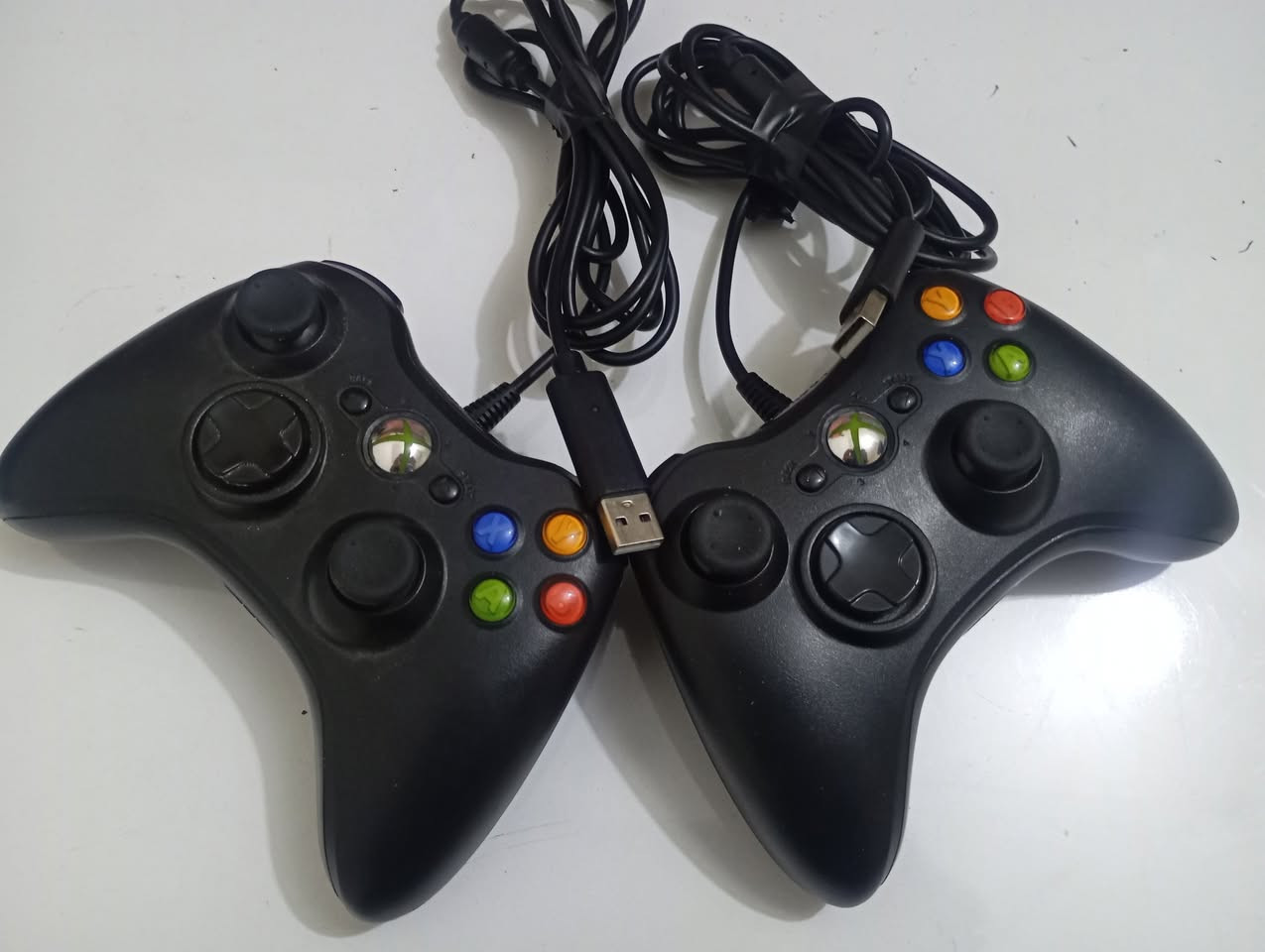 سلام عليكم اكس بوكس 360 برو 
هارد250 
عدد العاب 22 كامل ملحقات وجديد كلش نضافه 99 ما مفتوح 
رقم ***********
السعر 105
بغداد المعامل
