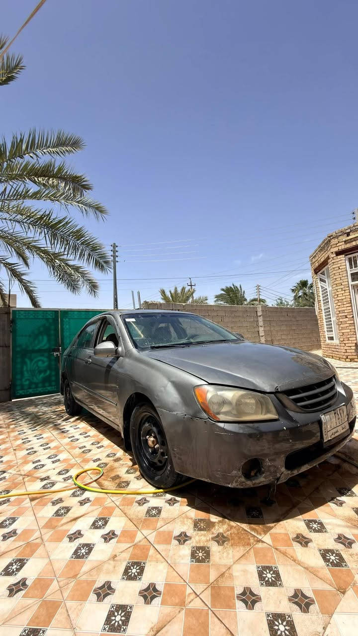 السلام عليكم اخوان للبيع كيا سبكترا موديل2006رقهما وسط مشروع وطني كهربائيات شغله تبريد كير محرك مكفوله صبغ عام سعرها 40بيها مجال حك جيه سنويه ضايعه الاصلايه عندي اسنساخ بيها تبليغ غرامات مصفره
ماتوجد على الفيس اتصال بس الشري اتصال 
الرقم***********
