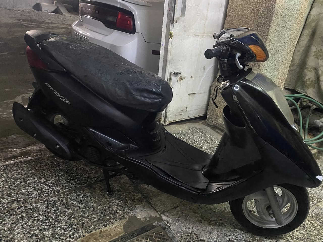 السلام عليكم دراجة بريز لبيع كامله مابيه نقص كلشي شغال مكاني الشعلة اتصل وتدلل ‭0771 167 0423‬
