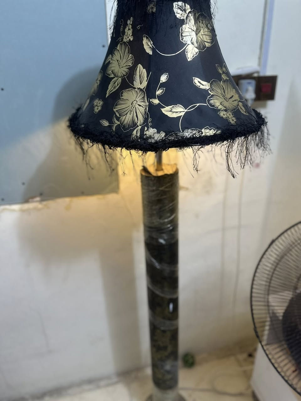 قيم واخذ كنتور كلشي مابي شاهد الله تركي كلش قوي سلايت خانات هواي جنت شاده بس هسه جاي انتقل وفتحته وموجوده كل قطعه وبراغيه وميز بلازما كلش مستعجل قيم اي سعر وتعال اخذه مكاني بصره حي رساله قريب مستشفى الموده وهذا رقمي ***********
