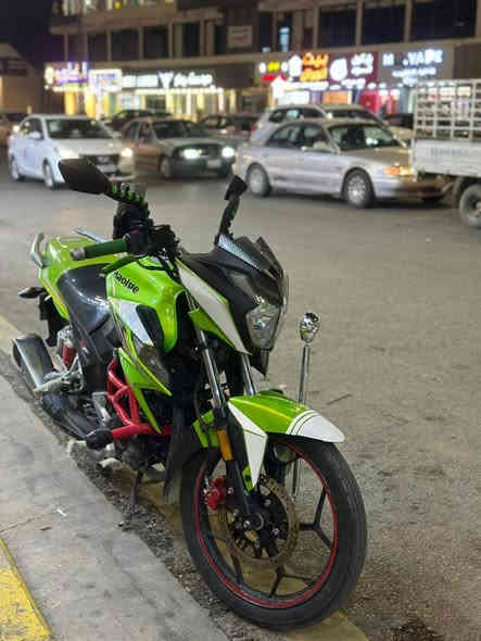 هاوجي دي اف موديل ٢٠٢٠ مكفوله دراجه كلش حلوه وكاعده مكانها الرمادي الخمسه كيلو السعر ١٧ونص وبي مجال ***********
