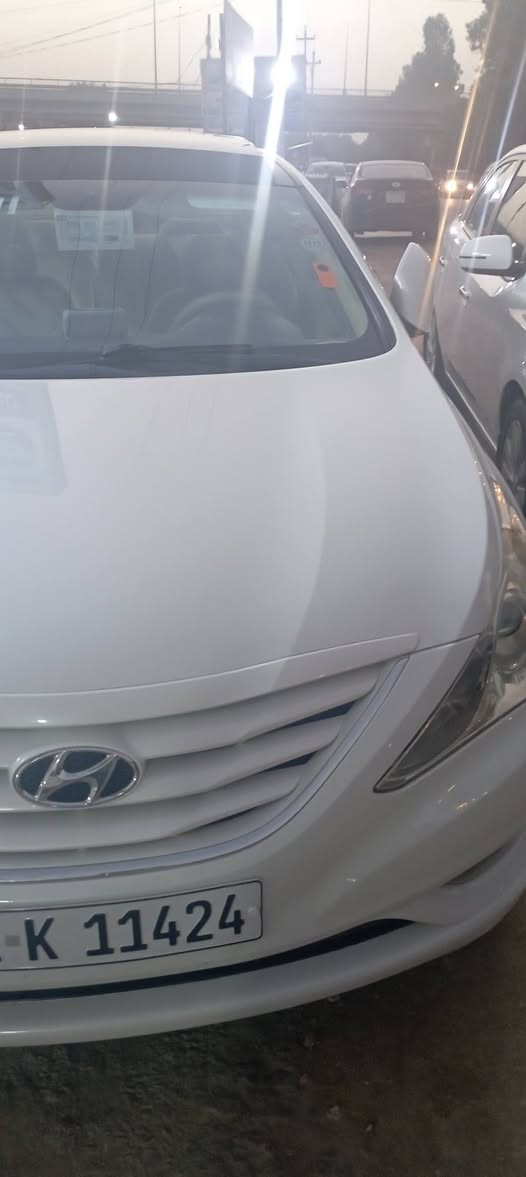 السلام عليكم 
سوناتا  محرك 2400  رقم أربيل سيارة خليجي 2011 فول مواصفات عدا البصمه بنرامه باقي التفاصيل اتصل(***********)
