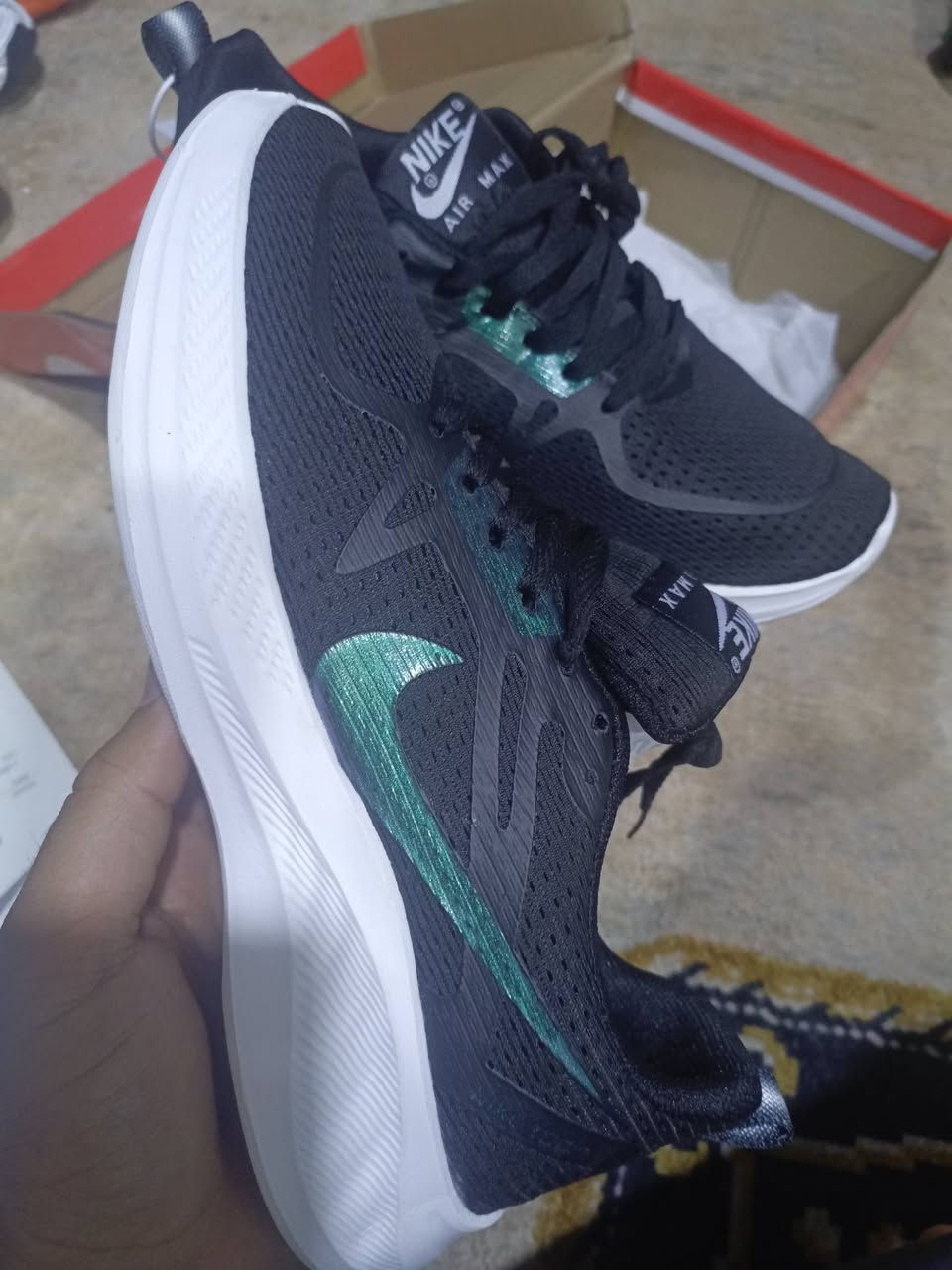 حذاء نايك فرش فوم بدون وزن صفر
رياضي ويا كود و باركود شهادة منشأ فيتنامي 

قياس 43 

طول القدم 26.5


**إذا كنت صاحب هذا الإعلان وتريد حذفه لأي سبب، رجاءا أرسل رسالة إلى الدعم الفني**