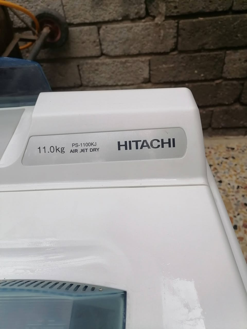 غساله هيتاشي ياباني شرط كلها وضع شركه استعمال قليل نظيف مال سعر ١٧٥ الف ***********
