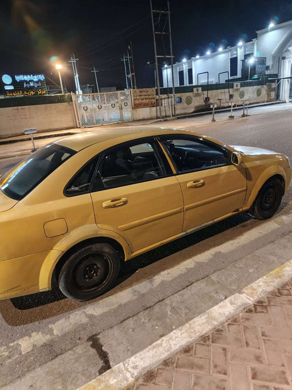 السلام عليكم (بيع مستعجل) 
اوبرتا خليجي 2012 صفر بلادي رقم بغداد بأسمي محرك 1600 سنويه مجدد لل 2030 گير اوتماتيك شركة شرط ما مفتوح لا صرف ولا تبخير تبريد وتدفأة بلادي بيه طخة خفيفة بالچاملغ الايسر بدون دواخل وطخه خفيفة بالبنيد يم اللايت الايمن السعر 65 وبي مجال مكاني الفلوجة ***********
