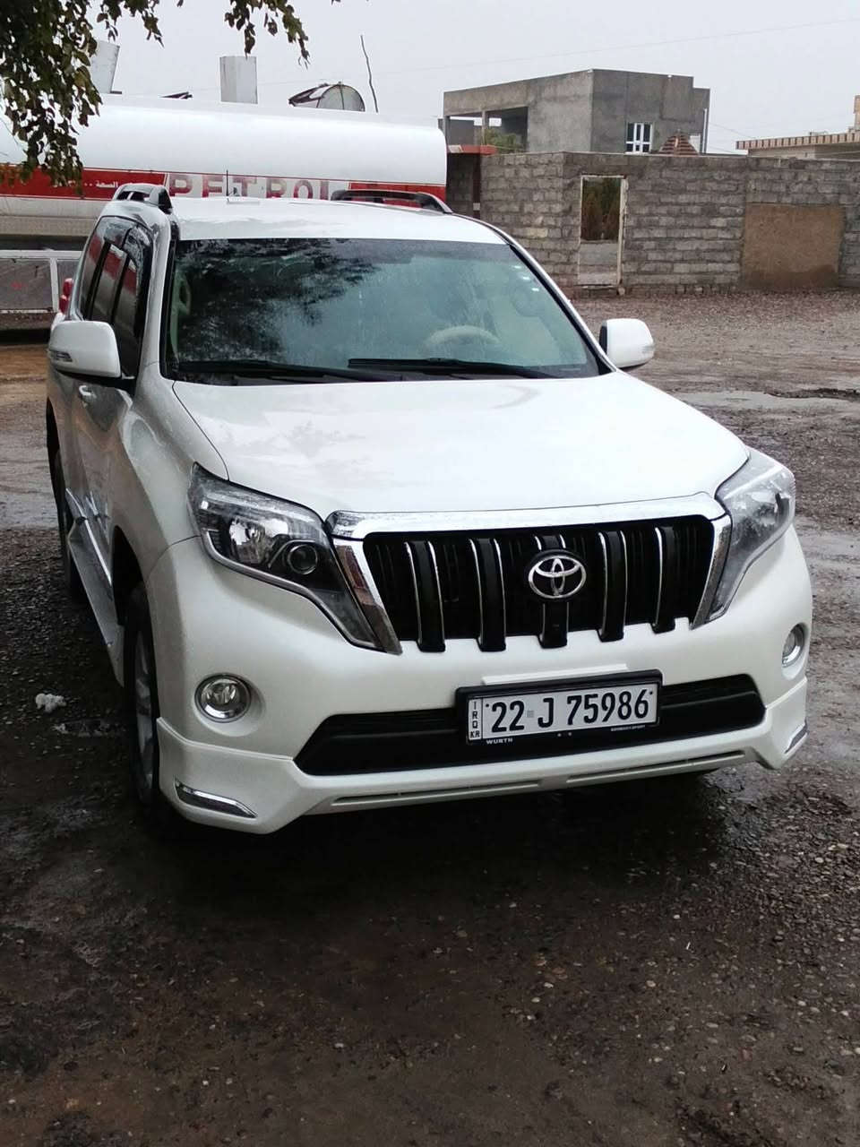 السلام عليكم برادو للبيع موديل 11 محدث دعاميه وليات 17 بيه قطعتين بدون دواخل رقم اربيل دولي محرك 4 السعر 230 وبي مجال ويرهم مراوس حسب القناعه ‏‪***********‬‏
