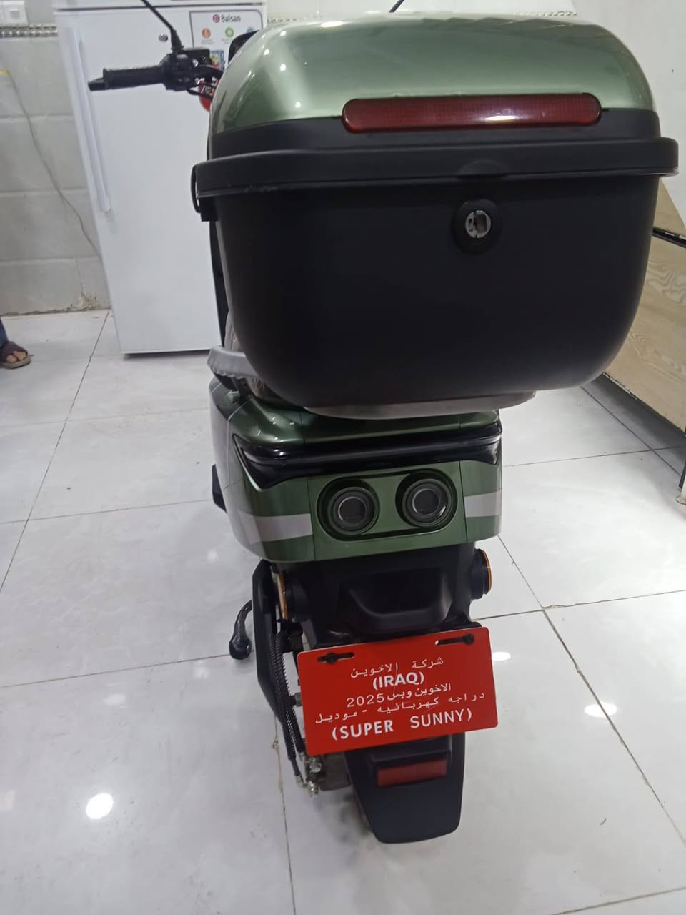 سلام عليكم دراجه شحن للبيع جديد موديل 2026 دراجه جديد بعدهه بجيسهه مال شركه بيهه 6 بطاريات سرعته 120 خير من الله مواصفات المكان حي الصحه الرقم *********** تواصل على هاذ الرقم السعر 800 و بيه مجال بسيط
