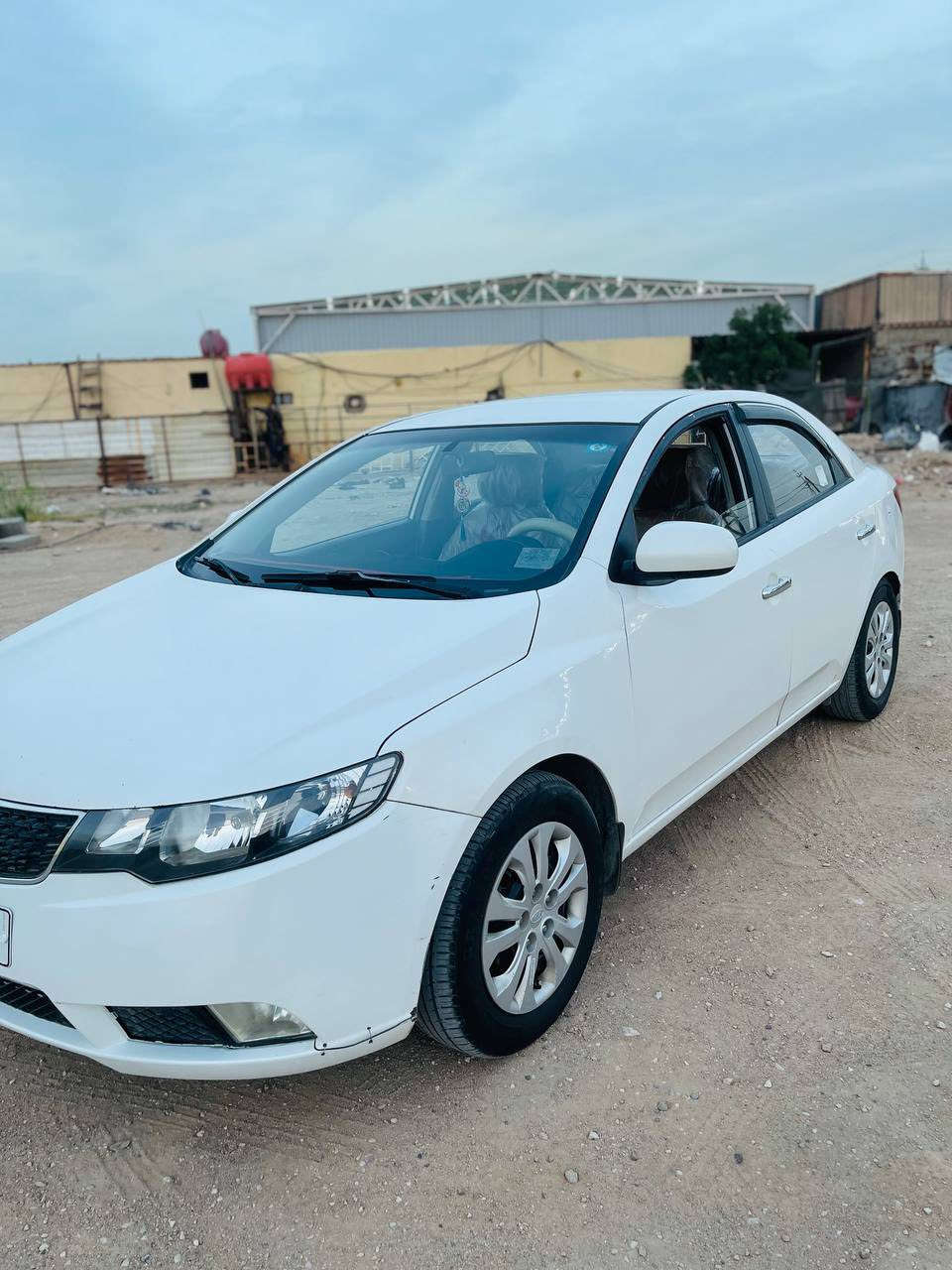 كيا سيراتو 2013 للبيع رقم إنكليزي
مكلف بلنشر 
سيراتو 2013 نص مواصفات 
سياره نضيفه ماعايزه واحلا من الصور 
السياره بيها قطعة صبغ جاملغ الخلفي 
الباقي مكفول مكانها النجف 
سعرها 105 
استفسار اكثر ممتواجد بلفيس فقط اتصال

‭0780 573 7701‬
