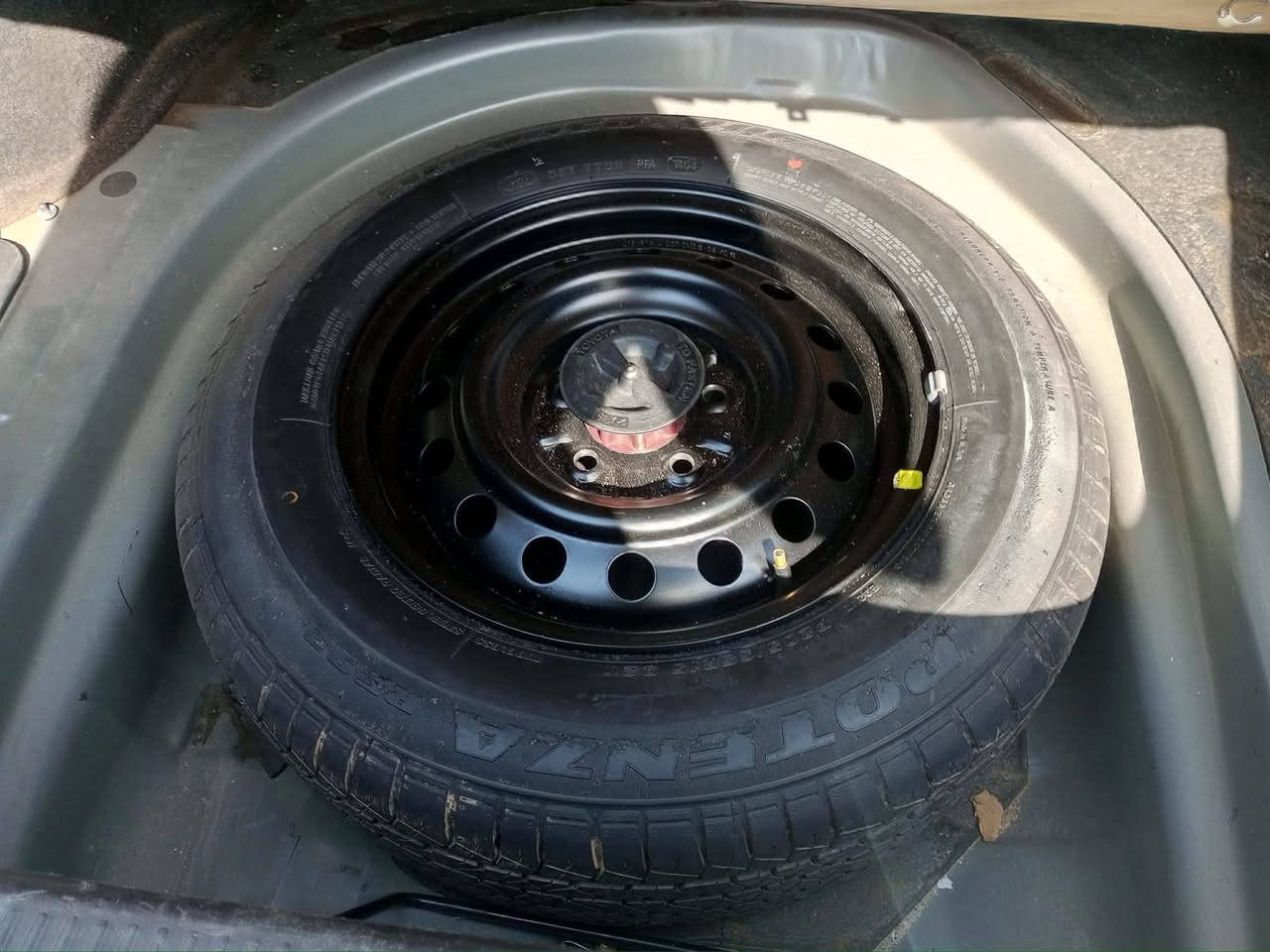 للبيع كامري موديل 2005 وارد أمريكي رقم اربيل دولي بسمي مكفولة كفاله عامه ما عده بنيد مرشوش كلير والباقي كفاله الاستفسار على هذه الرقم ***********
