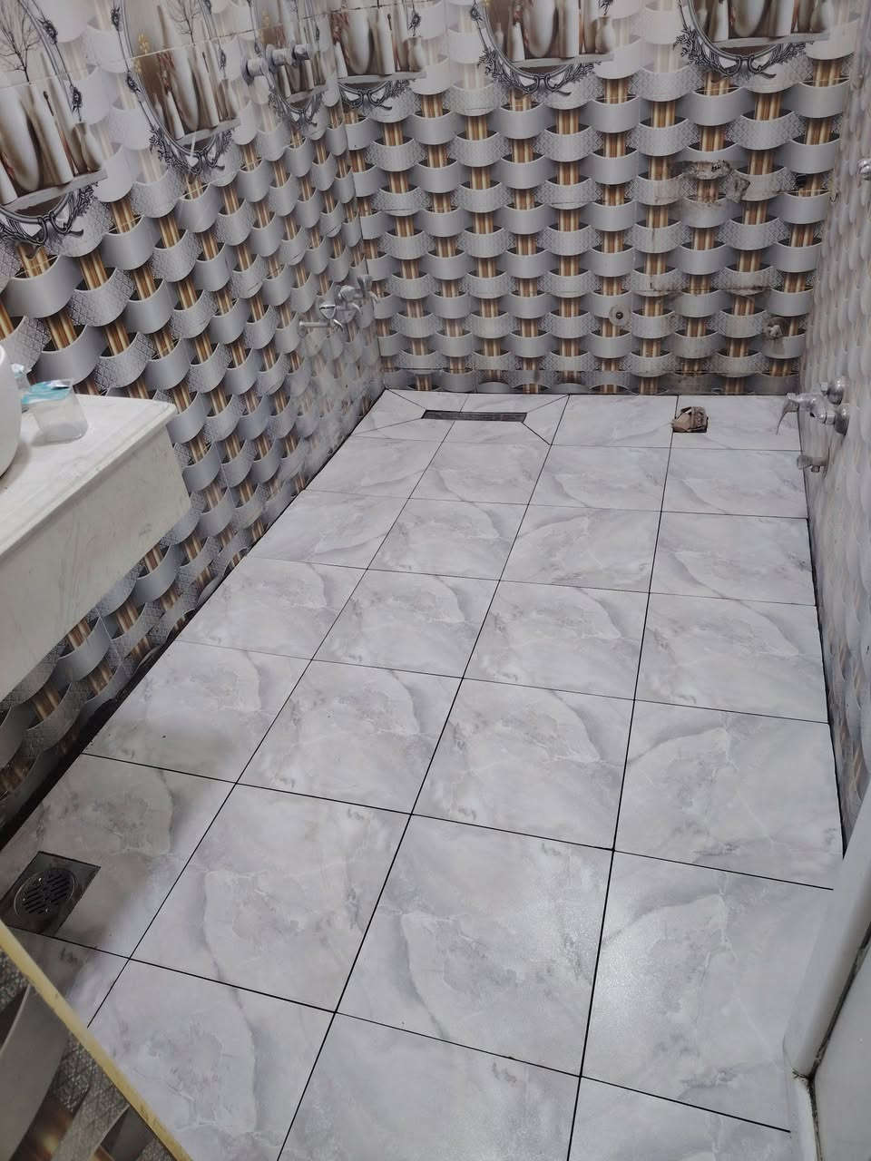 السلام عليكم خلفات سيراميك متفرغين حاليا يوجد كادر مختص وبدقه عالئ مضبوطين بلوقت وبل لتزام سعارنه مناسبه ***********
