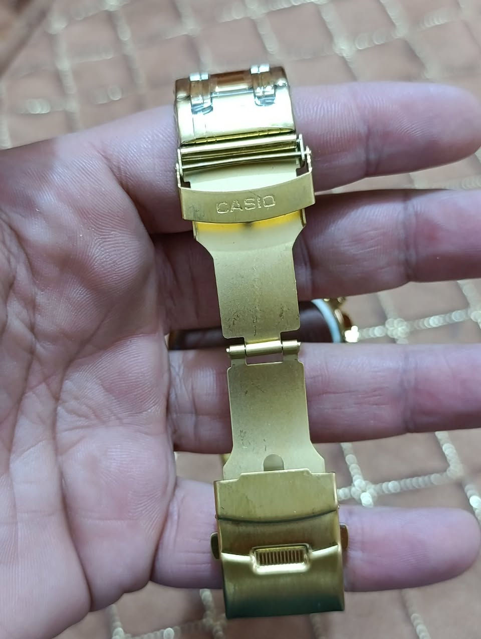 تعال وخليك مميز يم السيادة 
ساعة كوالتي عالي جدا جدا مختم من جميع الجهات سل ستيل طلاء ثابت ضد الماء سناتر شغاله 
***********
واتساب
