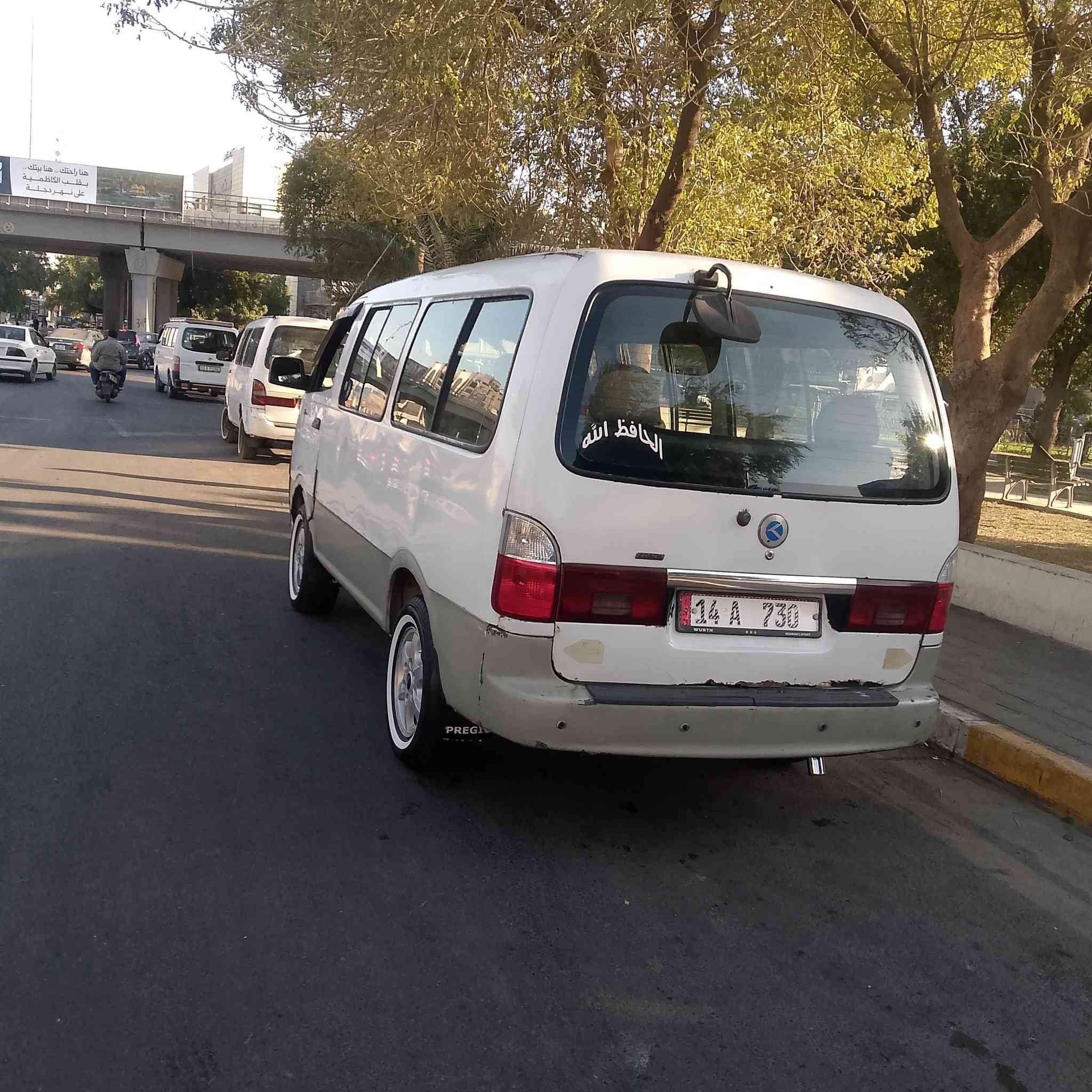 سلام عليكم
بريجو منغولي مديل 2005
كير محرك اكسن مكفولت 
تخم تاير ..رقم نكليزي 
مصفره هيئه ومرور 
مكان ابو غريب 
***********..***********
