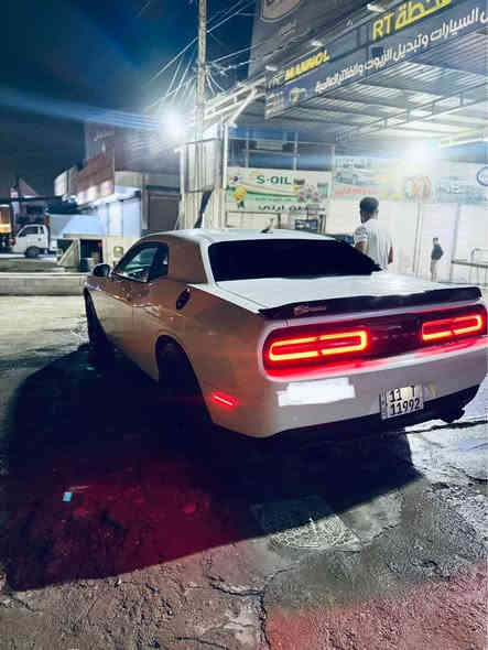 السلام عليكم 
جالنجر 2015 رقم بغداد دولي تحويل مباشر 

حادث سياره جاملغ خلفي من أمريكا وهنا نصبغت حزام 
لغود شواصي وحوض ودواخل وقماره كلهن كفاله مكفوله من حادث قوي 
ايرباكات كلهن شغالات 

السياره فول مواصفات عده فتحه
شاشه جبيره وكامره خلفيه وحساسات 
كشنات جلد وكهرباء وتدفئه تبريد
ستيرن كهرباء وتدفئه وشفتات ستيرن 
نظام سبورت
سستم صوت الباين 
رادار امامي 
رادار جانبي وهيترات بلمري 
تشغيل عن بعد 
السيارة فول بس فتحه مابيه 
تخم تاير ويل كب جديد 
صدر امامي وخلفي جديد 
تبريد ثلج 
سياره نظيفه وترايه ناعم 
ماشيه 120 الف 
السعر 125 قفل سعر نهائي 
مكانه بغداد تقاطع درويش 
*********** بغداد
