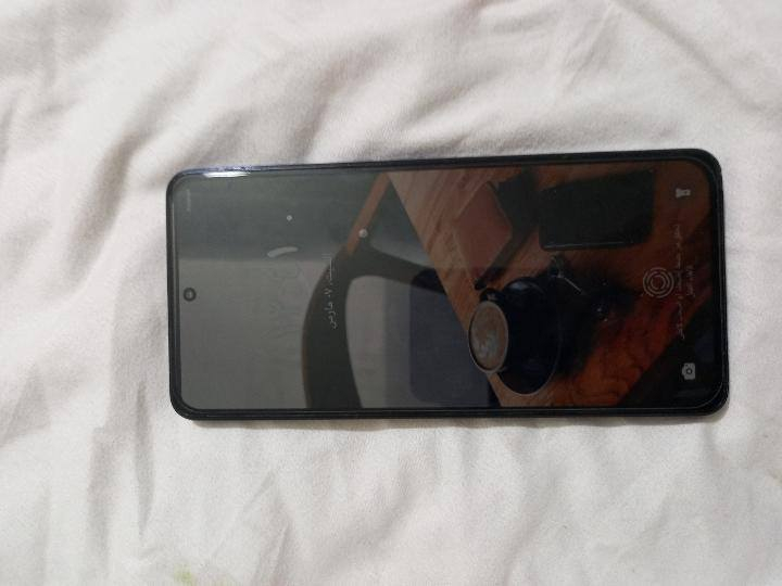 تكنو 20برو الجهاز فقط مبدل ضهر ذاكره 256 يشغل 60 فريم بيجي موبايل الجهاز حلو بس عندك الضهر شويه مبدل السعر 135 وبيه مجال العنوان حي الجهاد بغداد


**إذا كنت صاحب هذا الإعلان وتريد حذفه لأي سبب، رجاءا أرسل رسالة إلى الدعم الفني**