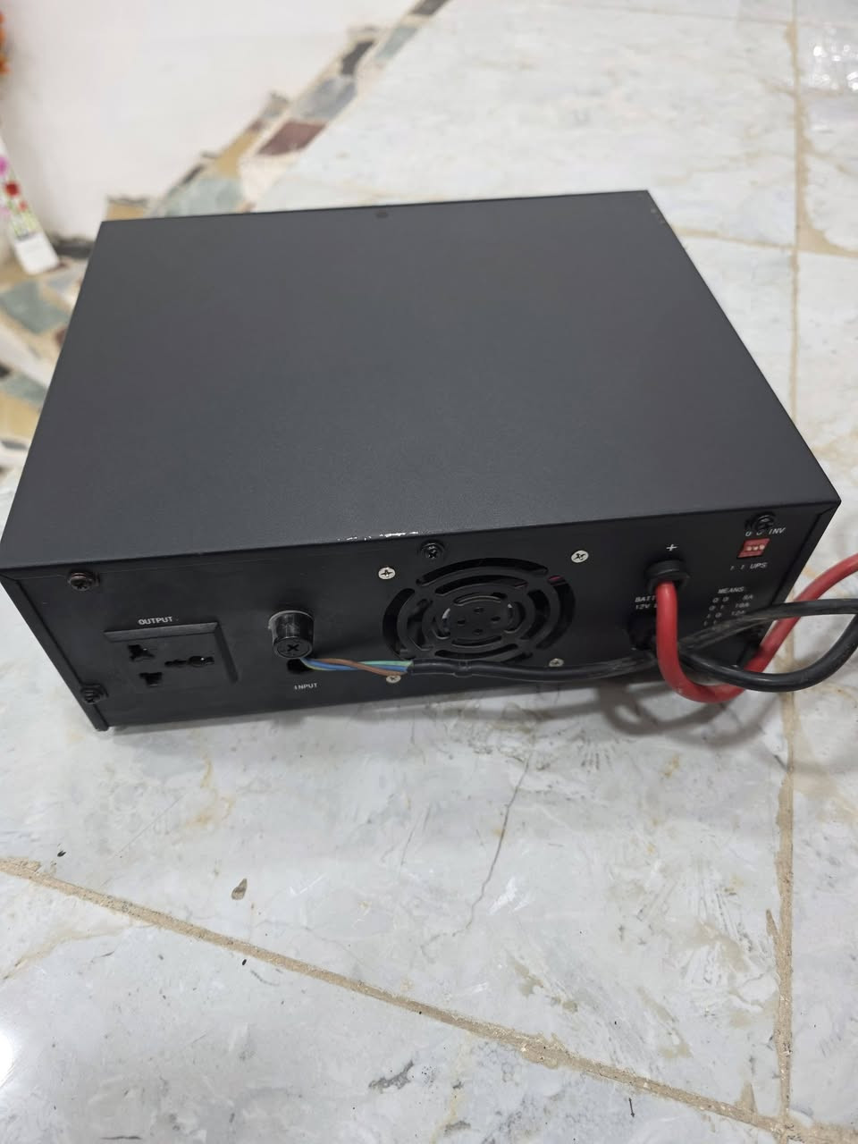 عاكس
النوع: Pure Sine Wave Inverter (موجة جيبية نقية)
نظام 12 فولت 
4 امبير 
 - آمنة جداً على الأجهزة الحساسة مثل الشاشات والمراوح والشواحن والحاسباتت
​التحكم: نظام MCU Control ذكي لإدارة الطاقة والشحن.
​الحالة: مستعملة ونظيفة (كما موضح في الصور).
​المميزات: تحتوي على مؤشرات ضوئية (LED) لمراقبة حالة البطارية، الشحن، والحمل الزائد.
​💰 السعر:
​75,000 الف دينار عراقي والتوصيل مجاني لكل محافظات العراق


**إذا كنت صاحب هذا الإعلان وتريد حذفه لأي سبب، رجاءا أرسل رسالة إلى الدعم الفني**