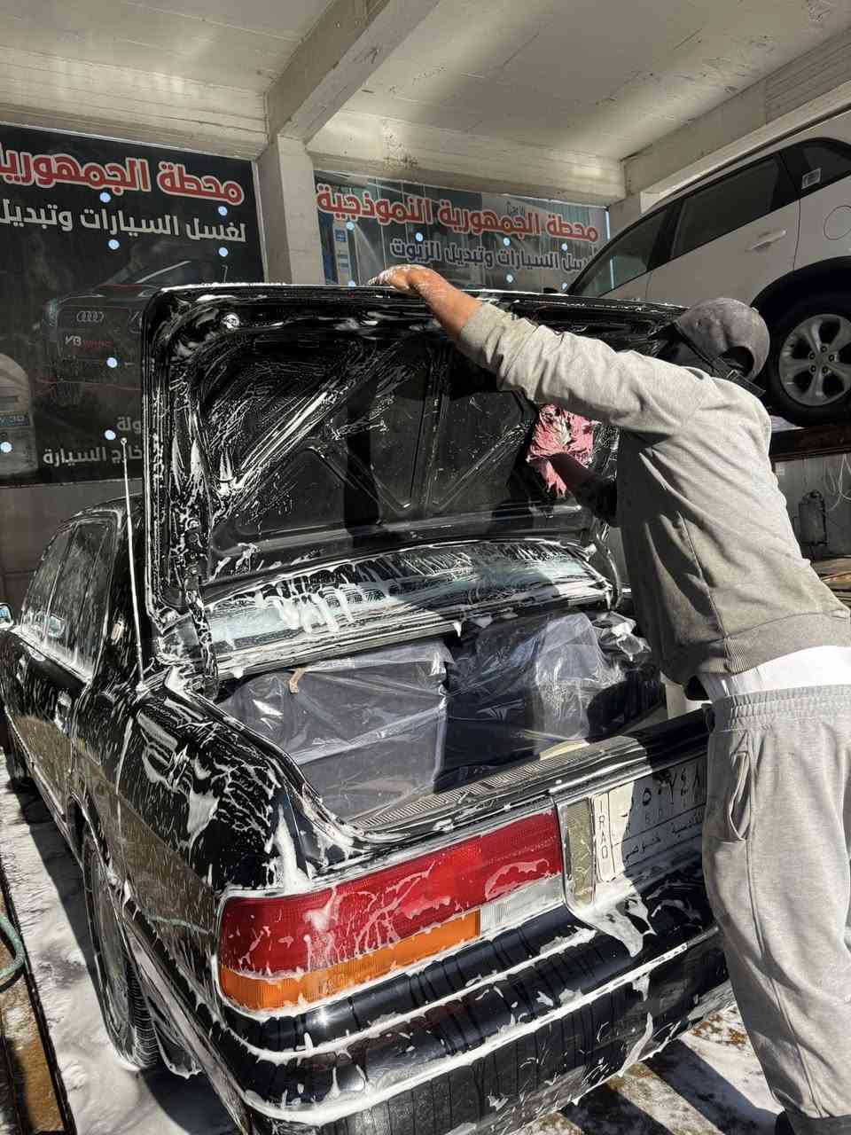 أرنب أيسر بلاد كويتي لبيع
أرنب رقم قادسية بأسمي تحويل ثاني يوم مشروع وطني السنوية ل29 محسن دبل تريشه 3 قطع أكسن أرضيه جلد الصندوك مدوشم حداديه جديده كير ومكينه جدد استوني شادهن 3000 أريد تحويل السعر 95 وبيه مجال بسيط 
***********
