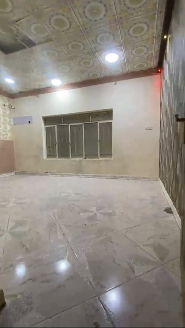 الايجار بيت طابقين الجمعيات2
3غرف+صاله+ستقبال+كراج مطبخ صحيات
وبسعر900الف ***********
