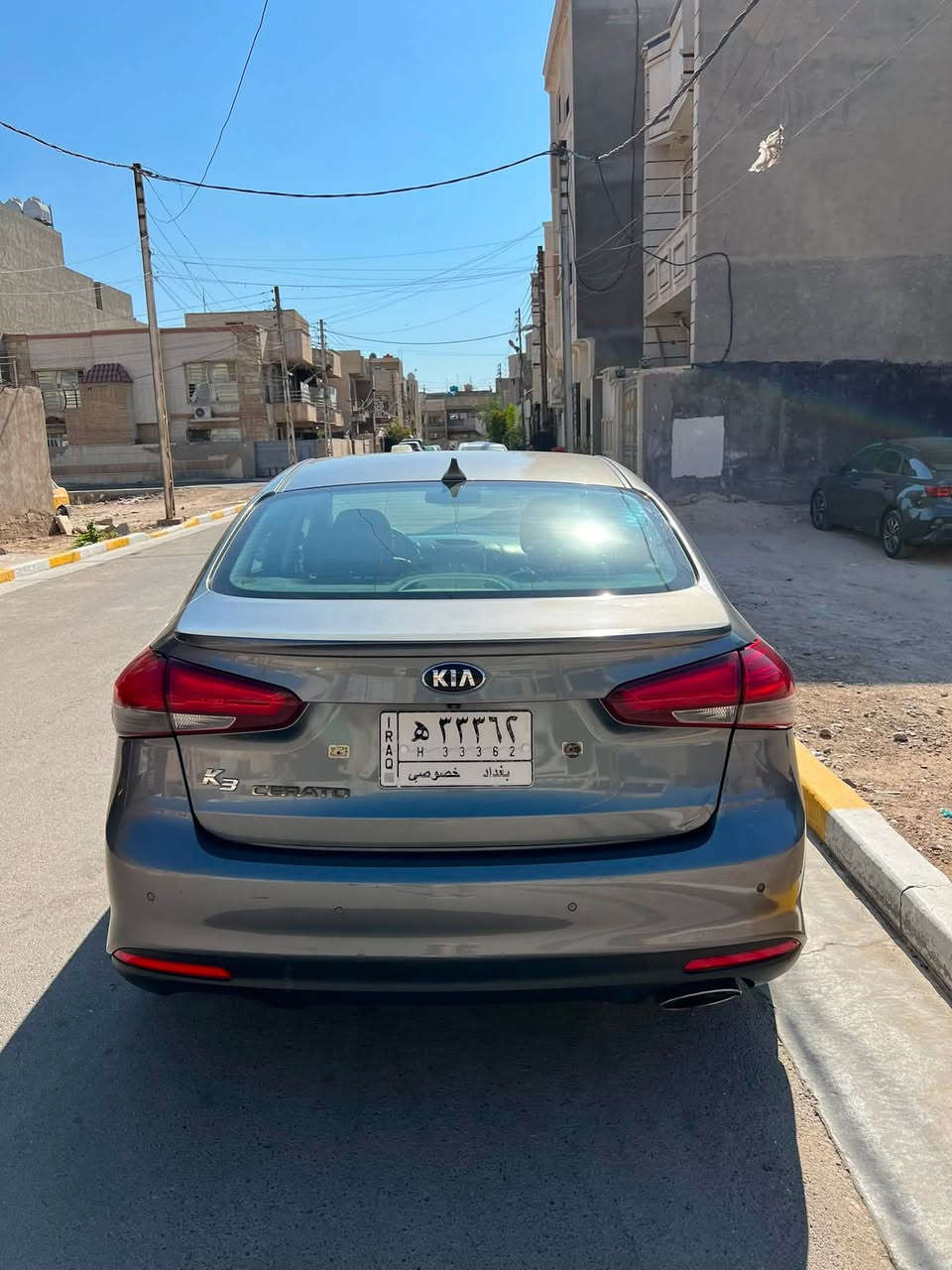 سلام عليكم للبيع

كيا سيراتو 2018 فون مواصفات 1/1
وارد كوري
مكينة 1600 جي دي أي
ماشية 136 km
دواخل جلد اسود
تبربد +تدفئة كشنات
شاشة بلادي حجم كبير
تحكمات ستيرن + تدفئة ستيرن
مري شفط +أشاير مري
دخول ذكي 
كير مكينه كفالة عامة برغي ما مفتوح بيه
تبريد ثلج

حادث سيارة هلال جاملغ امامي بصف سايق مظروبة هنا ب العراق ومصلح 
باب بصف صايخ طخة شبر و مصلحة
 السعر 130$
وبية مجال حك جية
مكاني غزالية للاستفسار الاتصال ***********

