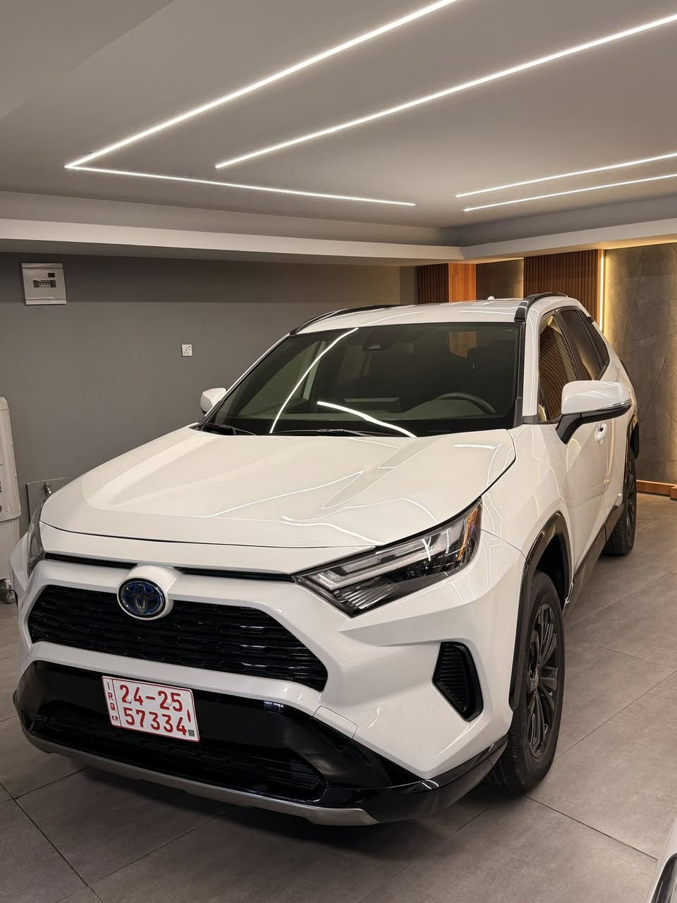 Toyota rav4 2023 se
بدون صبغ بي شوي ملاحظات 
ماشية: ٢٣الف مايل 
السعر :24.000$
***********
