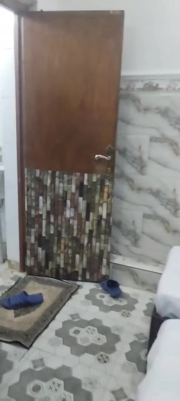 فندق محمد الامين قريب عن الامام للحجز والاستفسار ***********
