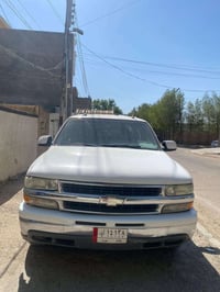 شوفر  6 براغي موديل  2003  رقم بغداد ما ماشيه بس 140 الف نقصها بس التب...