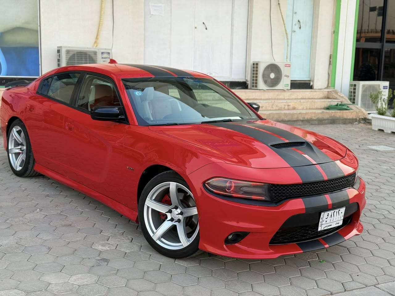 🚀 Dodge Charger R/T 2018
🔥 محرك HEMI V8 سعة 5.7 لتر

سيارة نظيفة جداً (Clean Title) ومواصفاتها مميزة، حادثها تخريب باب وتم صبغه فقط، والسيارة بحالة ممتازة جداً.

✅ المواصفات:
• فول مواصفات عدا فتحة السقف
• حساسات خلفية
• شفتات على الستيرن
• مقاعد حضن كهربائية
• تدفئة للمقاعد
• شاشة كبيرة تدعم Apple CarPlay
• مرآة رادار مع حساس وهيتر
• نظام صوت Alpine الأصلي
• نظام Sport
• رنكات نجمة قياس 20
• 4 تايرات جديدة
• صدر أمامي وخلفي جديد
• رقم بغداد

✅ المحرك والجير والجمعة بشرط الفحص

🎵 صوت خرافي ومظهر رياضي مميز
صور الحادث مرفقه 

📍الموقع: النجف الأشرف
للاتصال / ***********
